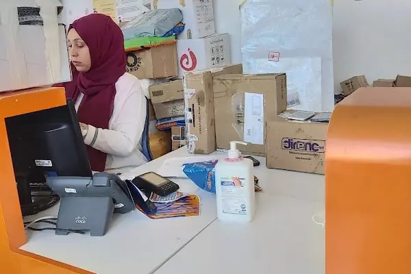 DHL eCommerce - Erenler Şubesi - Resim 9