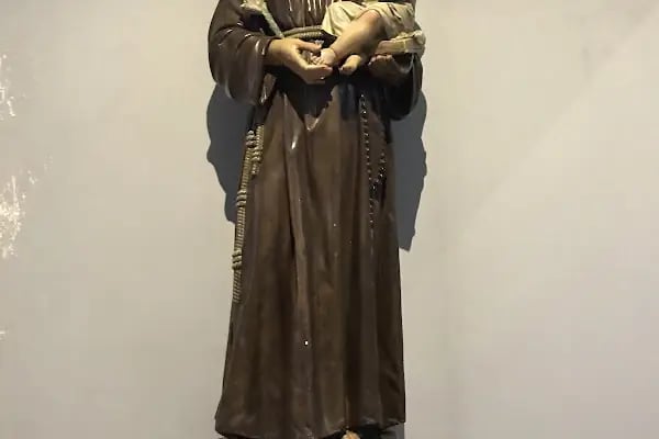 St. Helen Katolik Kilisesi - Resim 15