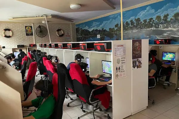 Reis net 4 internet cafe playstation - Resim 19