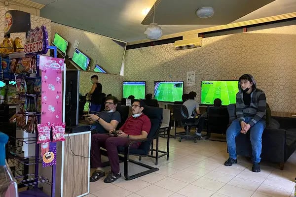 Reis net 4 internet cafe playstation - Resim 3