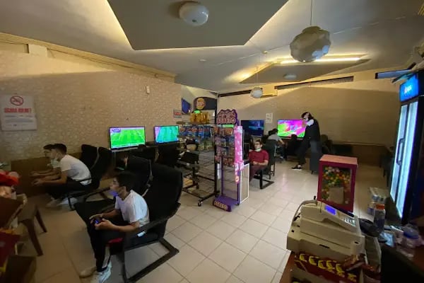 Reis net 4 internet cafe playstation - Resim 14