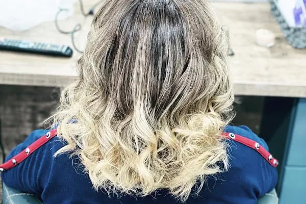 Salon Reina bayan kuaförü - Resim 19
