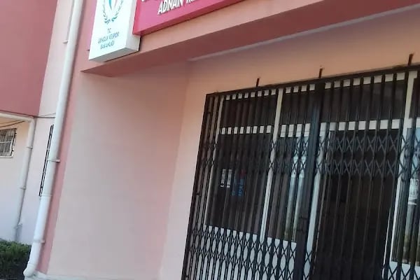 Adnan Menderes Kapalı Spor Salonu - Resim 5