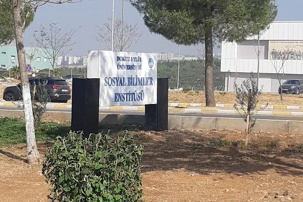 Dokuz Eylül Üniversitesi Sosyal Bilimler Enstitüsü - Resim 6