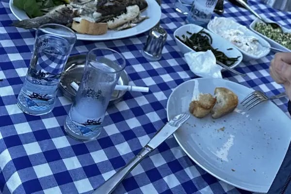 Defne Yaprağı Restaurant - Burgazada - Resim 13