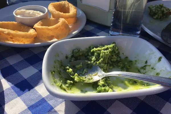 Defne Yaprağı Restaurant - Burgazada - Resim 11