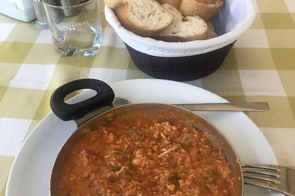 Defne Yaprağı Restaurant - Burgazada - Resim 17