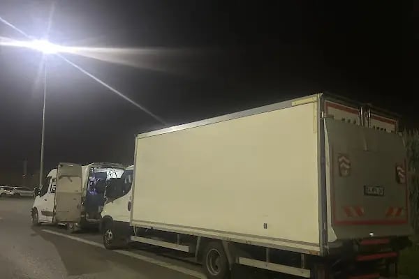 Yılmaz Oto Lastik 7/24 Lastikçi - Resim 3