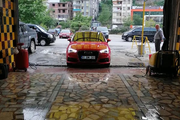 Car Max Oto Yıkama Kuaför ve Aksesuar - Resim 3