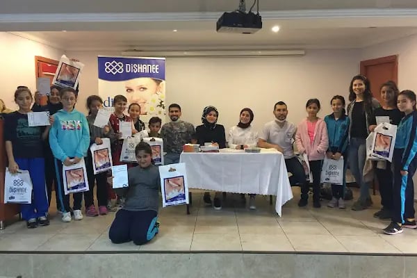 Özel Dişhane Ağız ve Diş Sağlığı Polikliniği Bağcılar Güneşli - Resim 13