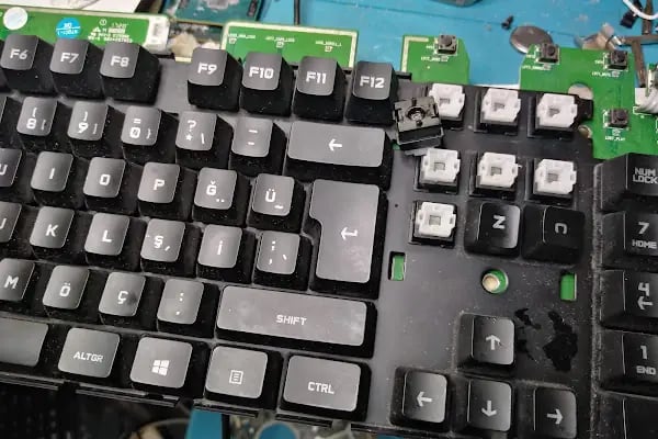 Gaziantep İcomputer Bilgisayar ve Laptop Tamiri Projeksiyon Cihazı Tamiri Servisi 40 Yıllık Tecrübe - Resim 19