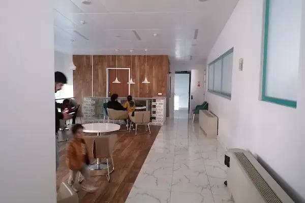 Çayırova Kapalı Spor Salonu - Resim 14