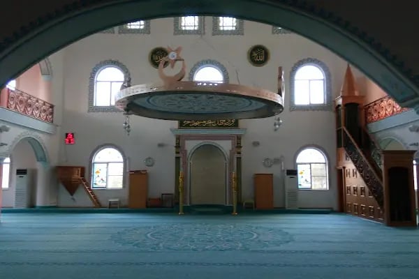 ÇAYIROVA MÜFTÜLÜĞÜ OSMAN NURİ AKSOY CAMİİ - Resim 7