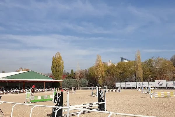 Ahal Teke Binicilik Tesisleri - Resim 11