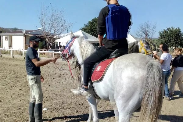 Manisa Şehzadeler Binicilik SK. - Resim 3