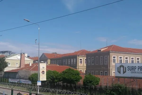 Surp Pirgiç Ermeni Kilisesi - Resim 16