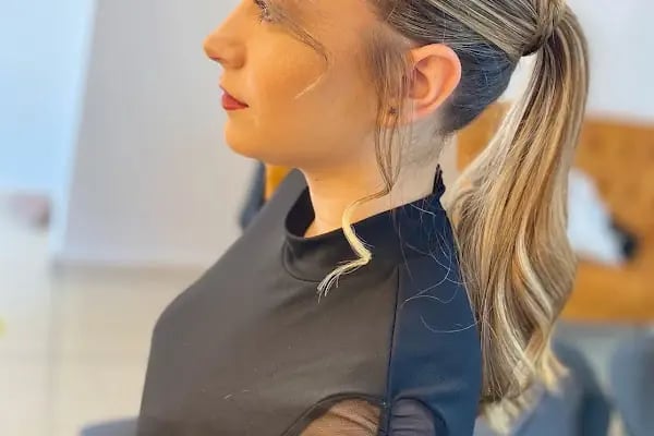 Büyülü Ayna Studio Coiffeur - Resim 9