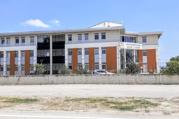 Mustafakemalpaşa Adliyesi - Resim 9