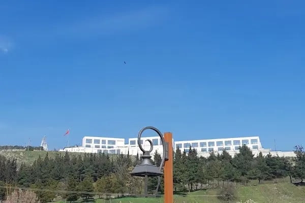 sabri uğur parkı ve millet kıraathanesi - Resim 11