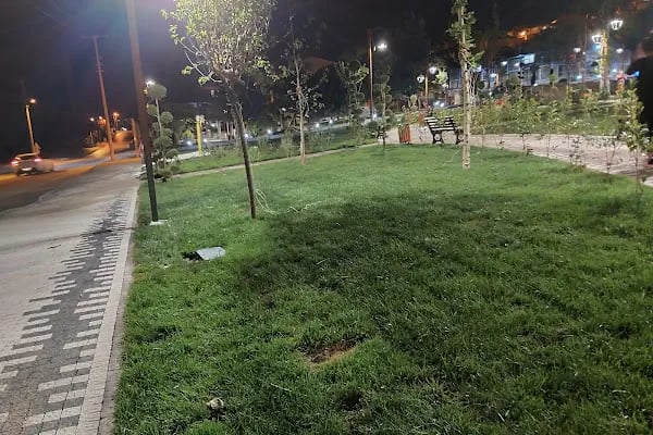 sabri uğur parkı ve millet kıraathanesi - Resim 12