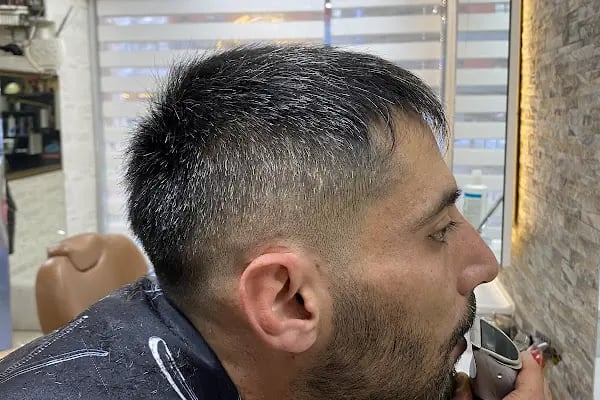 Coiffeur - Resim 15