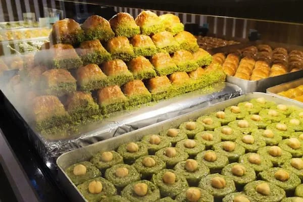 Zorlu Patisserie - Resim 11