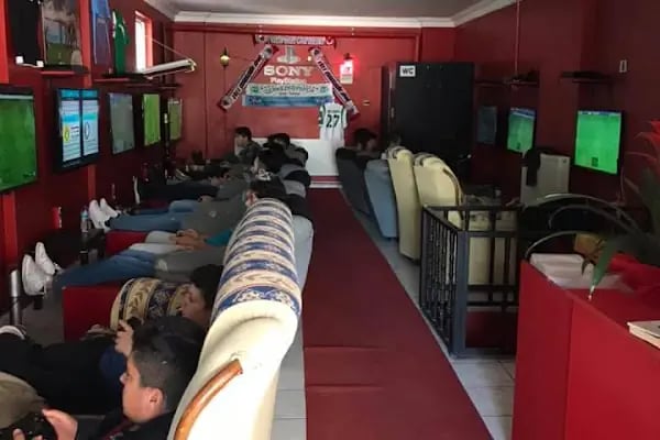 Deplasman oyun salonu playstation cafe - Resim 3
