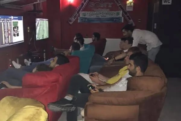 Deplasman oyun salonu playstation cafe - Resim 8