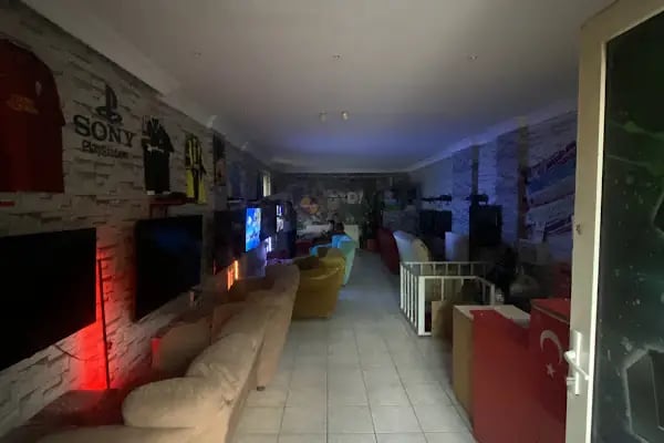 Deplasman oyun salonu playstation cafe - Resim 16