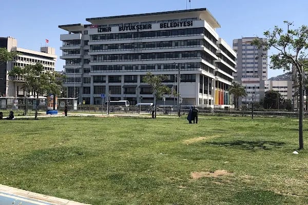 İzmir Büyükşehir Belediyesi - Resim 2