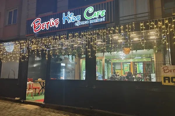 BETÜŞ KİDS CAFE Eğlence Merkezi/Çorlu Oyun Evi - Resim 19