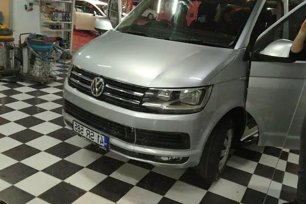 41 Burda Avm Carwax Oto Yıkama - Resim 3
