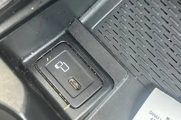41 Burda Avm Carwax Oto Yıkama - Resim 10