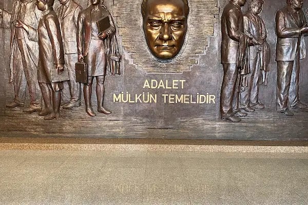İstanbul Adalet Sarayı - Resim 14