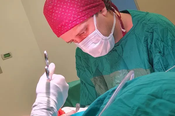Prof.Dr.Mustafa DURĞUN Estetik Plastik ve Rekonstrüktif Cerrahi Uzmanı - Resim 19