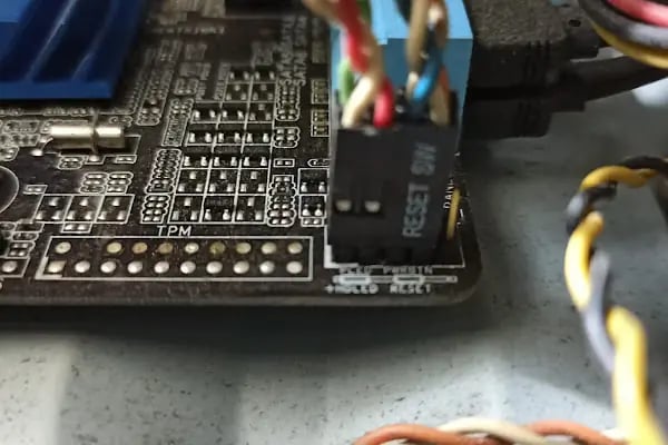 ÖZGENÇ UYDU SİSTEMLERİ &amp; ÇANAK ANTEN MONTAJ &amp;TELEVİZYON TAMİR SERVİSİ &amp;ELEKTRONİK MALZEME TOPTAN&amp;PARKEDEN ŞATIŞ - Resim 6