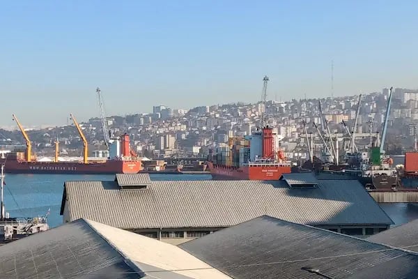 Trabzon Bölge Liman Başkanlığı (Ana Bina) - Resim 13