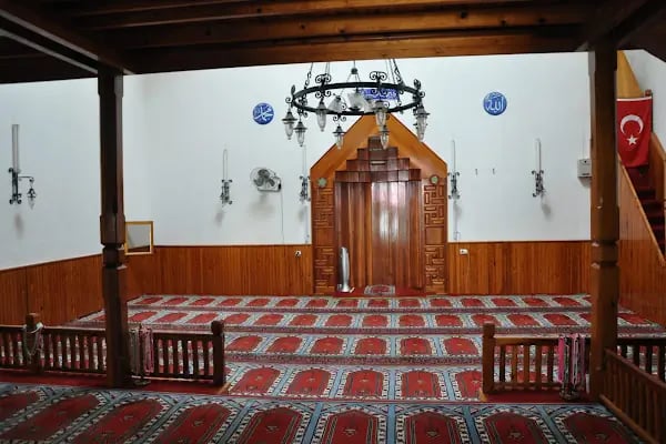 Merkez Yeniköy Cami - Resim 4