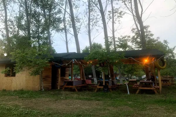 Salaş Kamp Alanı ve Restaurant Kiyikoy - Resim 16