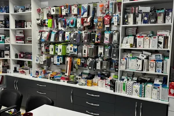 Akdeniz Elektronik - Telefon, Tv, Bilgisayar ve Laptop Tamiri - Kargıpınarı - Resim 3
