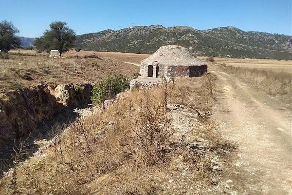 Selçuklu Mezarlığı - Resim 8