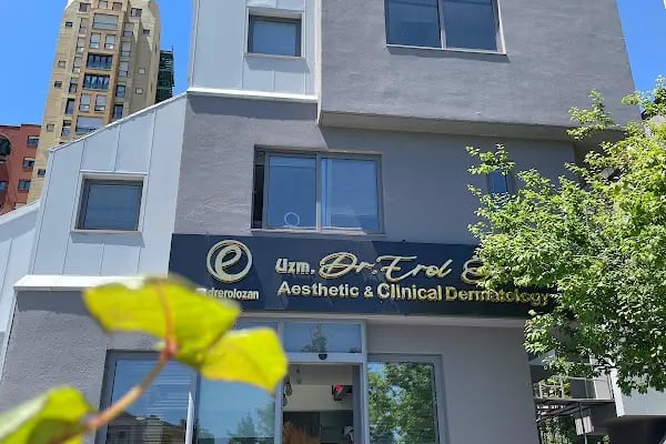 Uzm. Dr. Erol Özan Dermatoloji (Fraksiyonel Lazer | Botox | Dövme Silme | Dysport | Burun, Dudak, Göz Altı Işık Dolgusu) - Resim 1