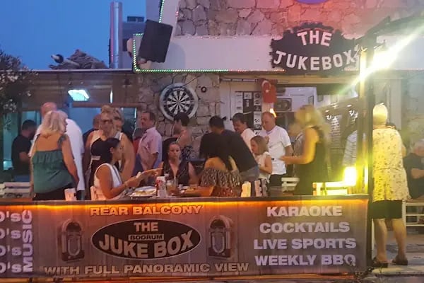 THE JUKEBOX - Resim 4
