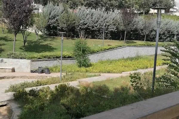 Neşet Ertaş Parkı - Resim 3