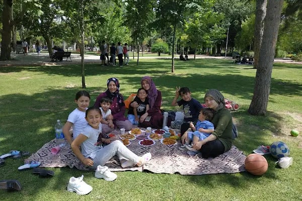 Neşet Ertaş Parkı - Resim 16