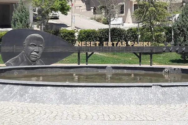 Neşet Ertaş Parkı - Resim 14