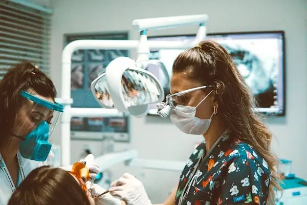 Özel İlke Ağız ve Diş Sağlığı Polikliniği - Resim 16
