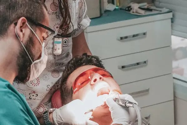 Özel İlke Ağız ve Diş Sağlığı Polikliniği - Resim 18