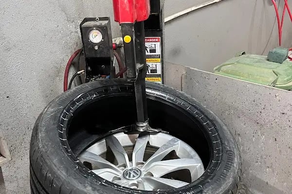 ESLAS OTO LASTİK YIKAMA Konuma en yakın lastikçi Mobil lastikçi nöbetçi lastikçi - Resim 5