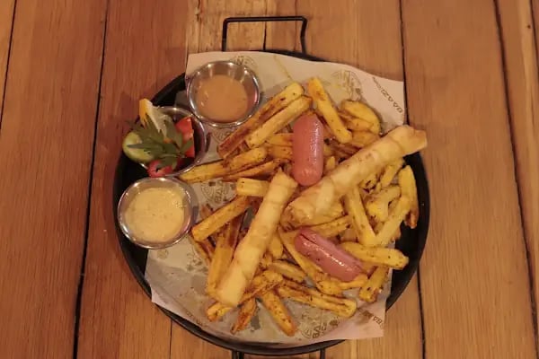 Baazi cafe - Resim 17